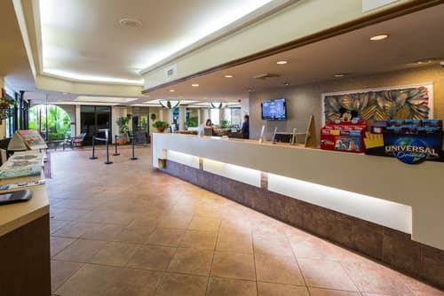 Maingate Lakeside Resort & Hotel, 