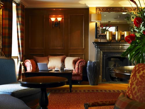 Dalmahoy Hotel & Country Club, Lobby sitting area