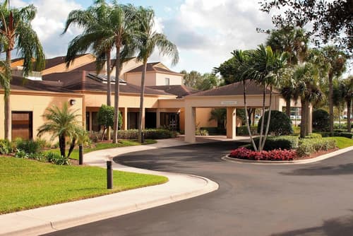 Courtyard by Marriott Fort Myers Cape Coral, Exterior