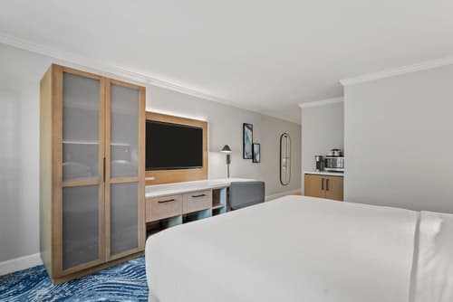 Crowne Plaza Orlando - Downtown by IHG, Room