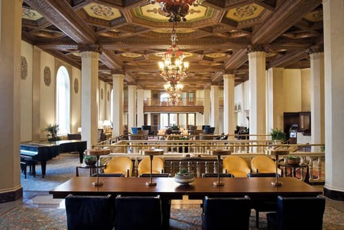 Marriott Syracuse Downtown, Lobby lounge