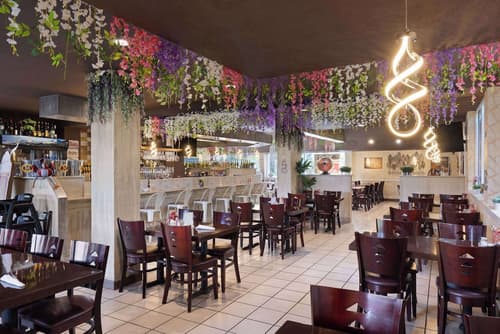 Travelodge by Wyndham Monterey Bay, Dining