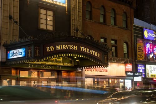 Sheraton Centre Toronto Hotel, Theater show