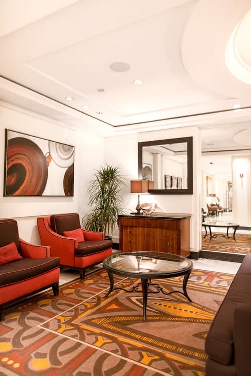 Omni Berkshire Place, Reception