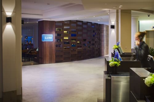 Delta Hotels by Marriott Victoria Ocean Pointe Resort, Lobby