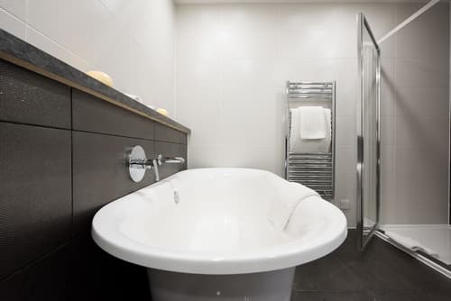 The Bromley Court Hotel, Room