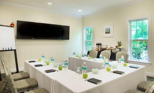 Parrot Key Hotel & Villas, Meeting facility