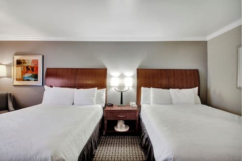 Best Western Plus Marina Shores Hotel