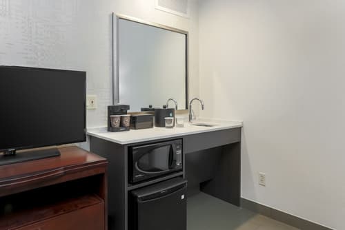 Embassy Suites by Hilton Dallas Love Field, Room