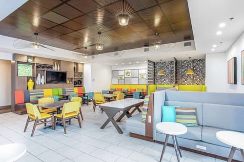 Hampton Inn Pensacola Beach, Lobby