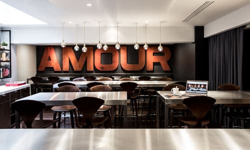 Le General Hotel, Dining