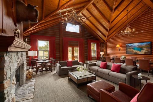 Fairmont Jasper Park Lodge, Room