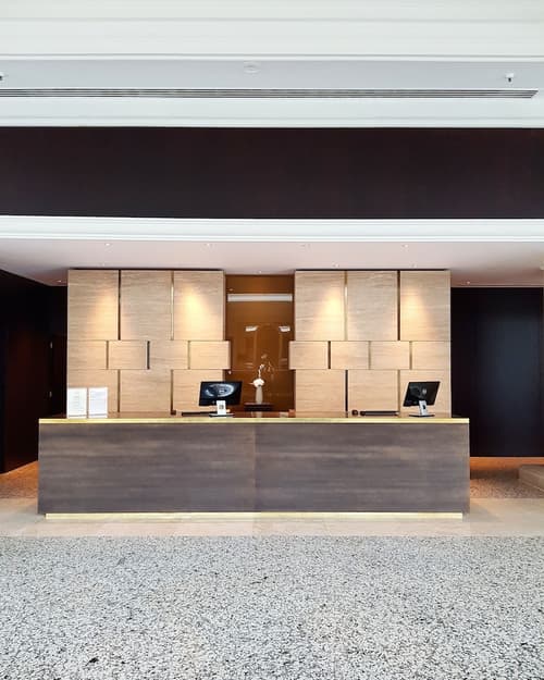 Hyatt Regency Belgrade, Reception