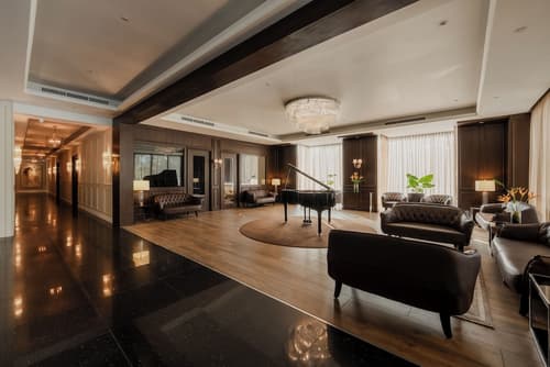 The Palace Hotel Kota Kinabalu, Lobby sitting area