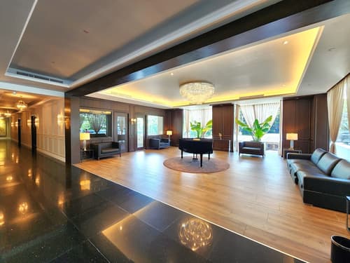 The Palace Hotel Kota Kinabalu, Lobby sitting area