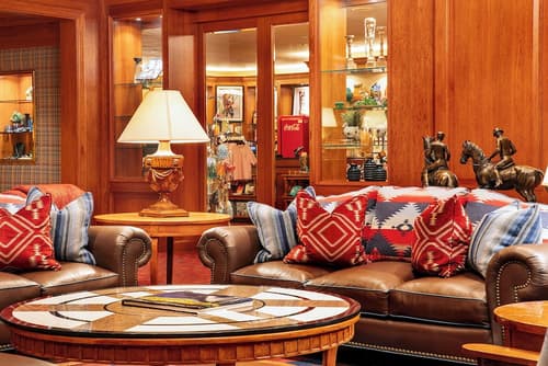 Little America Cheyenne, Lobby sitting area