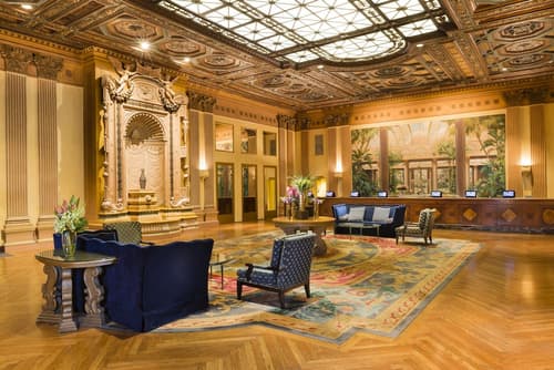 The Biltmore Los Angeles, Reception