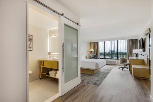 Delta Hotels by Marriott Nashville Airport