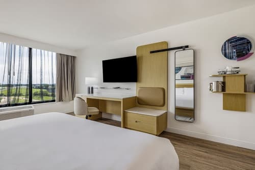 Delta Hotels by Marriott Nashville Airport