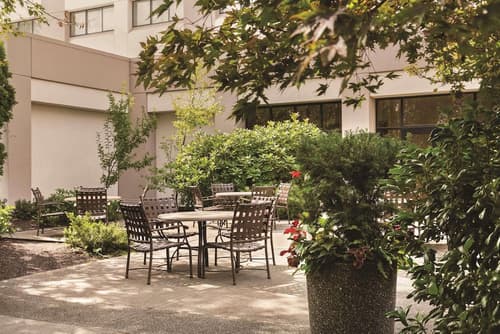 Radisson Hotel Seattle Airport, Property amenity