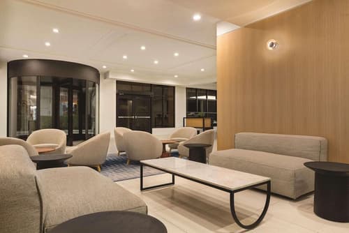 Radisson Hotel Seattle Airport, Lobby