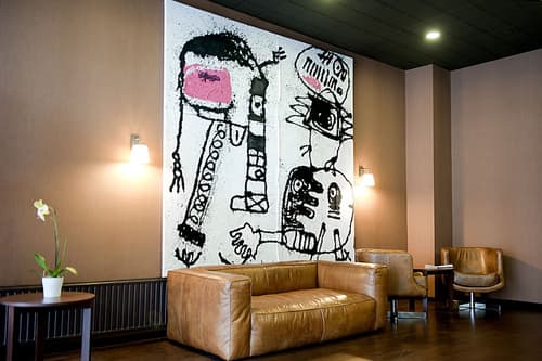 New Hotel Charlemagne, Reception