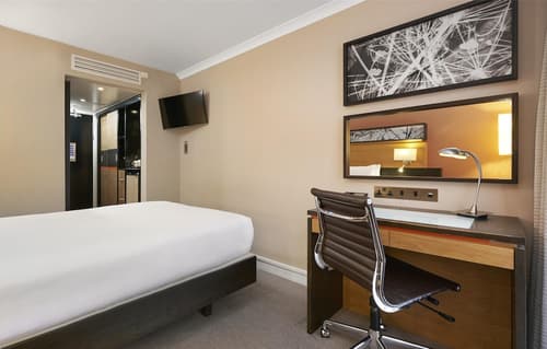Hilton London Kensington, Room