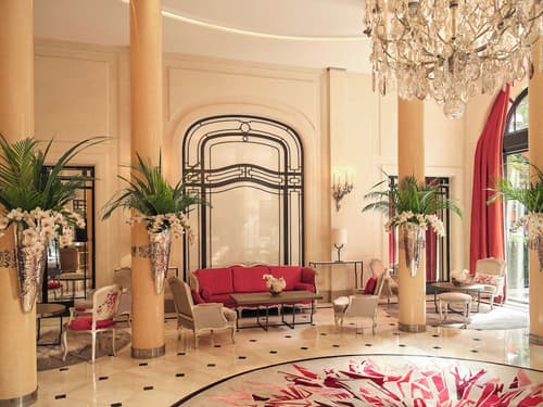 Hôtel Plaza Athénée - Dorchester Collection, Reception