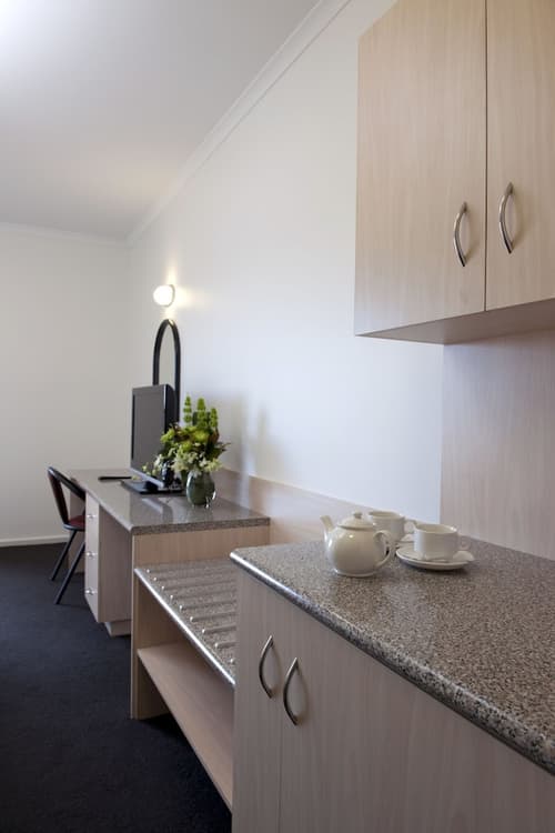 Adelaide Riviera Hotel, Room