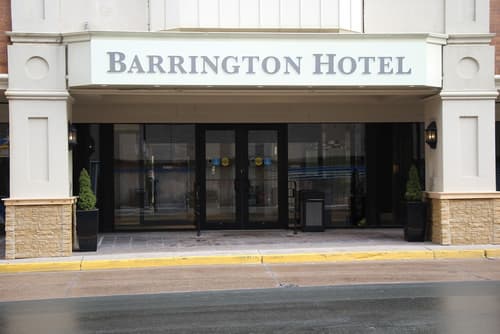 The Barrington Hotel, Property entrance