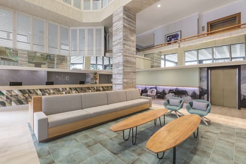 Vibe Hotel Gold Coast, Lobby