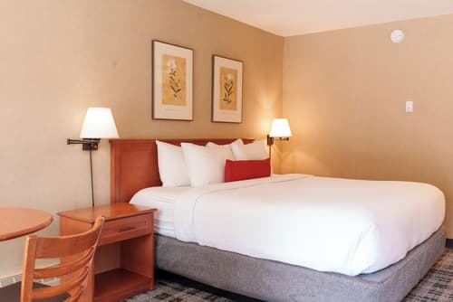 Marmot Lodge
