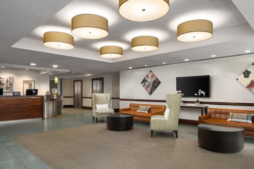 DoubleTree by Hilton Hotel Boston Bayside, Lobby