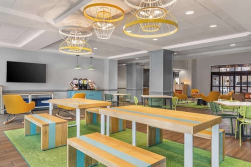 Spark by Hilton Charlotte Tyvola I-77