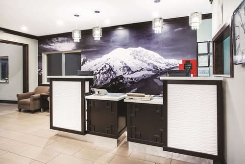 La Quinta Inn by Wyndham Olympia - Lacey, Lobby