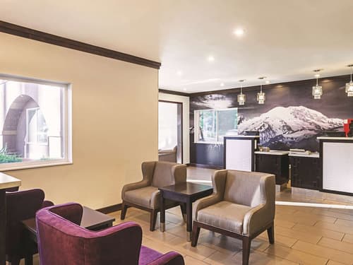 La Quinta Inn by Wyndham Olympia - Lacey, Lobby