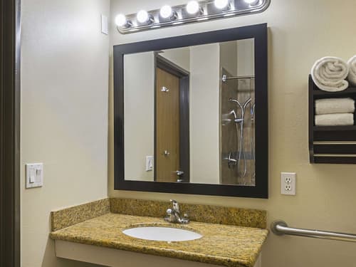 La Quinta Inn by Wyndham Olympia - Lacey, Room