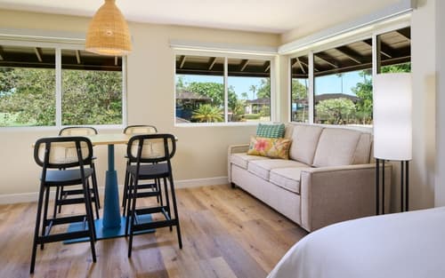 Royal Lahaina Resort & Bungalows