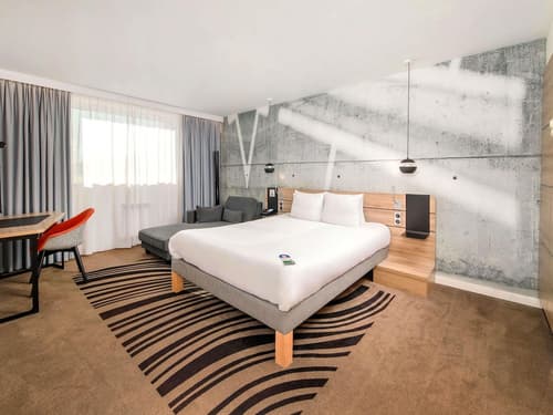 Novotel Krakow City West