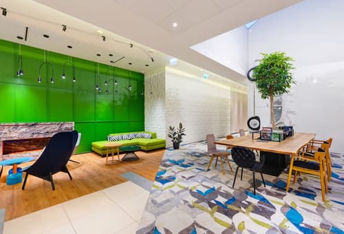 Mercure Warszawa Grand, Lobby