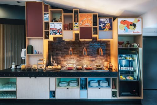 WQ Wellington Quarter, Breakfast area