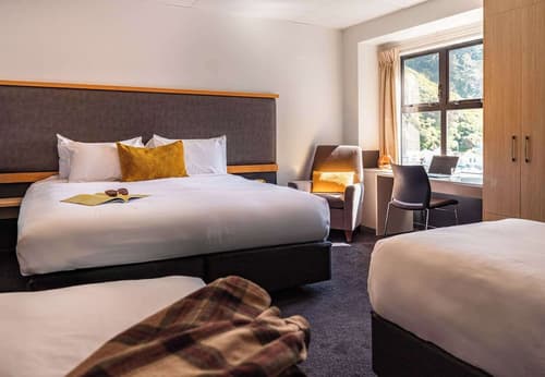 WQ Wellington Quarter, Room