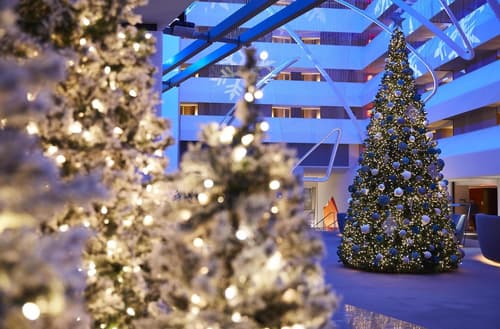 Conrad New York Downtown, Lobby