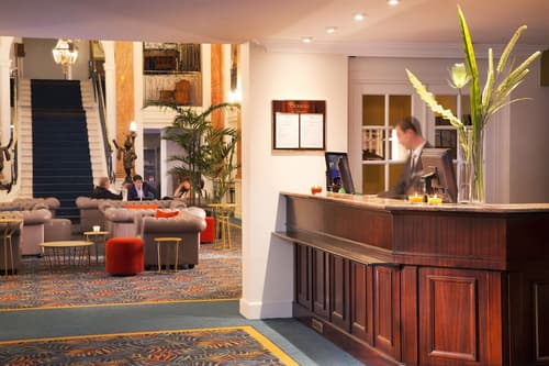 Oceania L'Univers Tours, Reception