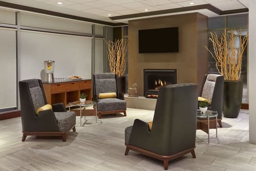 Courtyard by Marriott Downtown Ottawa, Lobby lounge