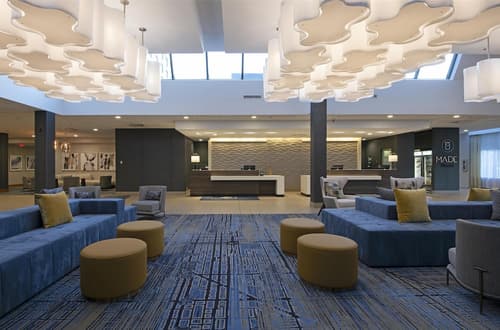 DoubleTree by Hilton Hotel West Edmonton, Reception