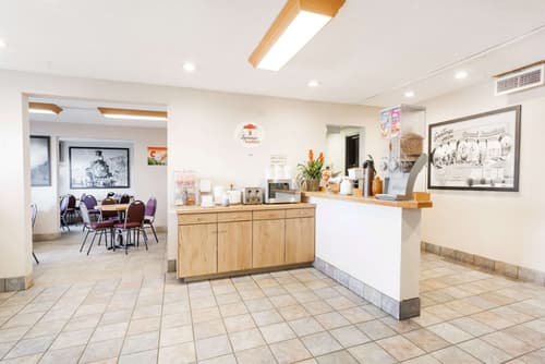 Super 8 by Wyndham Grand Junction Colorado, Breakfast area