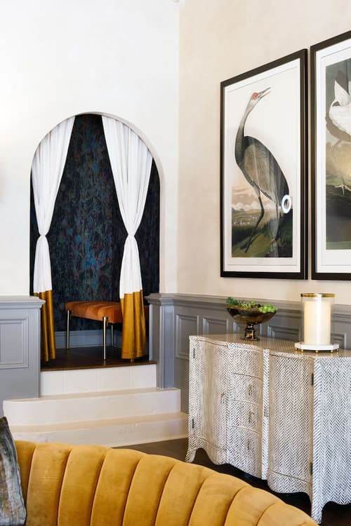 Ambassador Hotel Tulsa, Autograph Collection, Lobby lounge