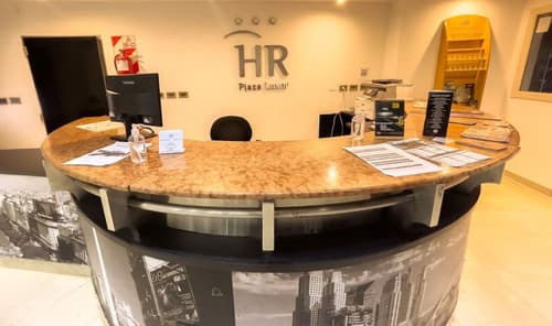 HR Plaza Luxor, Check-in/check-out kiosk