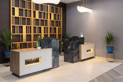 La Quinta Inn & Suites by Wyndham Memphis I-240, Lobby